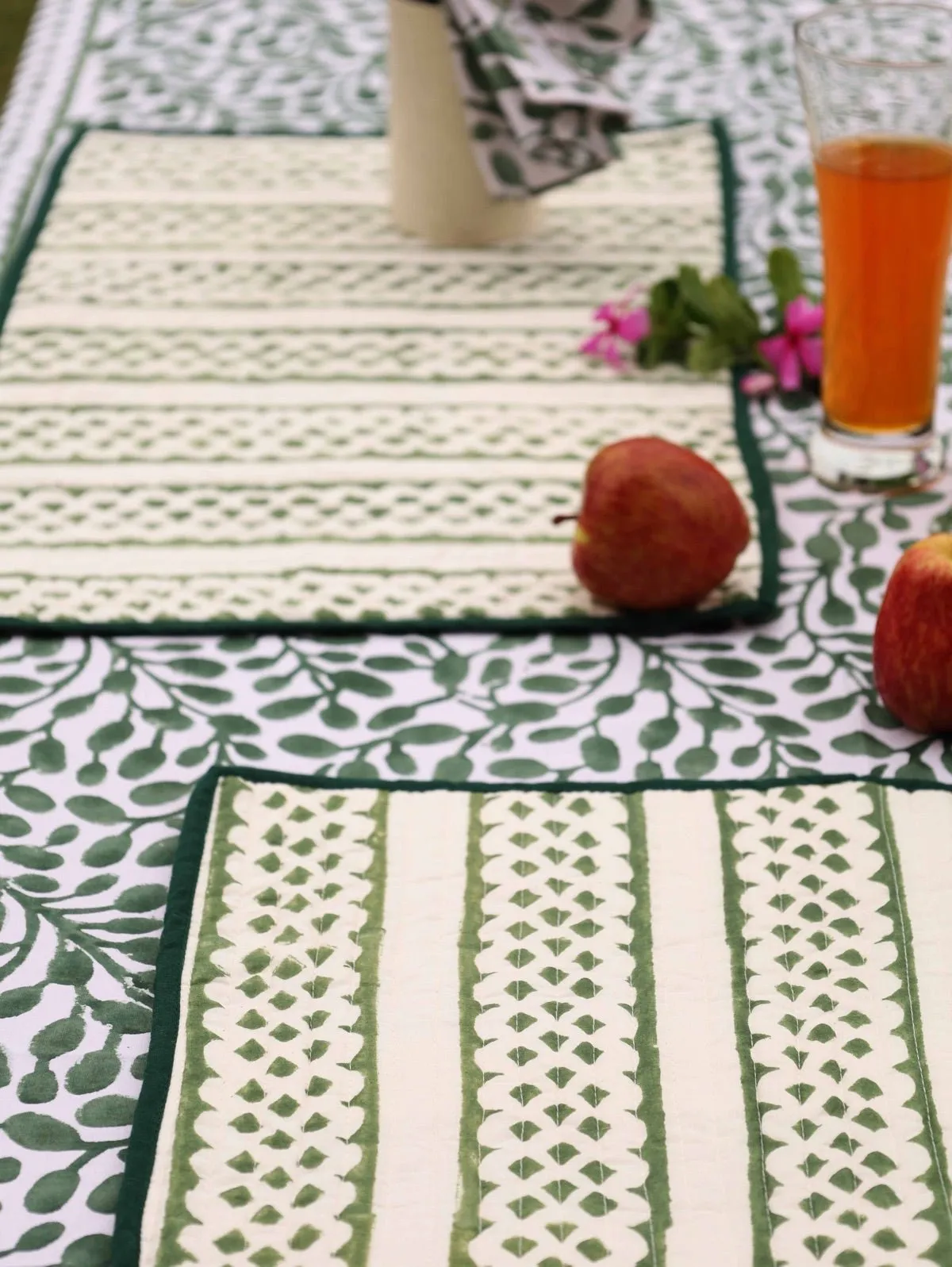 Abstract Leaf Reversible Organic Cotton Placemats- Set of 4