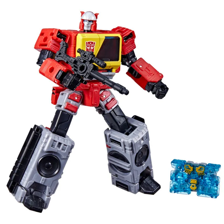 Transformers Legacy Series Voyager Class Autobot Blaster & Eject